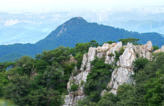栗岩